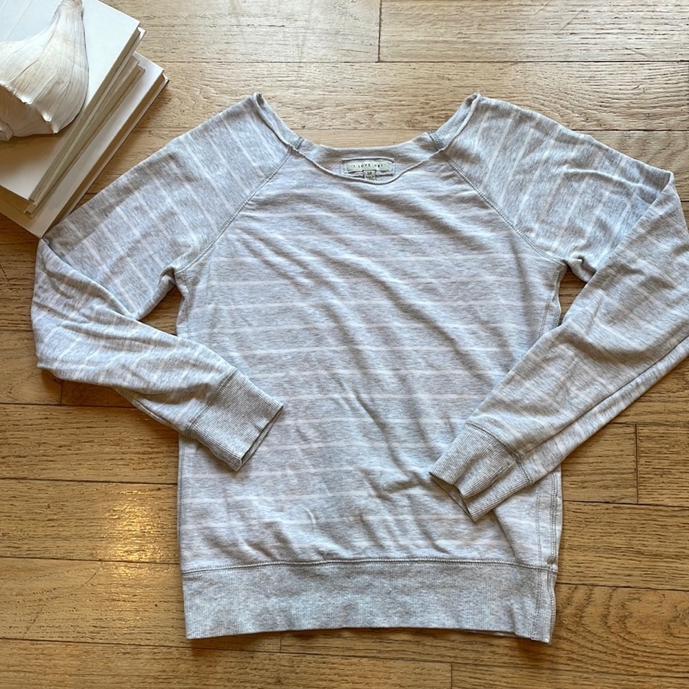 I love H81 sweatshirt, gray and white, women’s size small